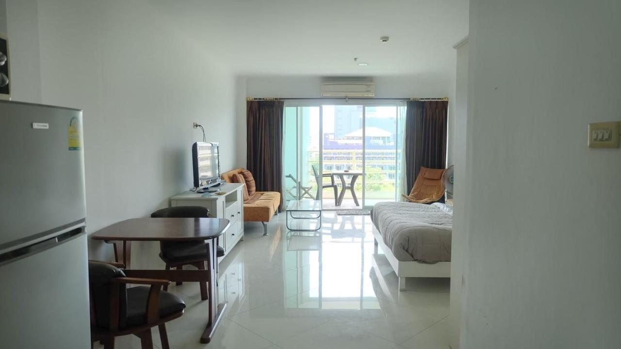 View Talay 6 Studio Pattaya Exterior photo